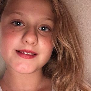 Meet your Posher, Ava